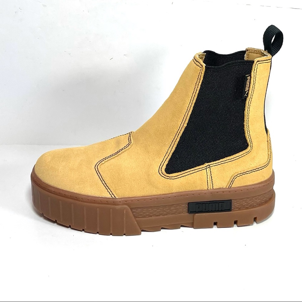 Puma Mayze Chelsea Suede Boot Women’s Size 8 Platform Gum Sole Wheat.